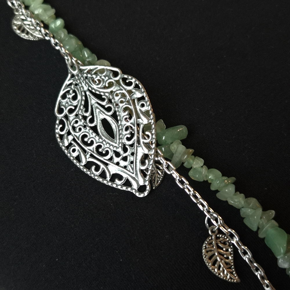 🦋 Natural Aventurine Uncut Smooth Chip Bead Necklace w Leaf Dangles, Handmade - Picture 3 of 5
